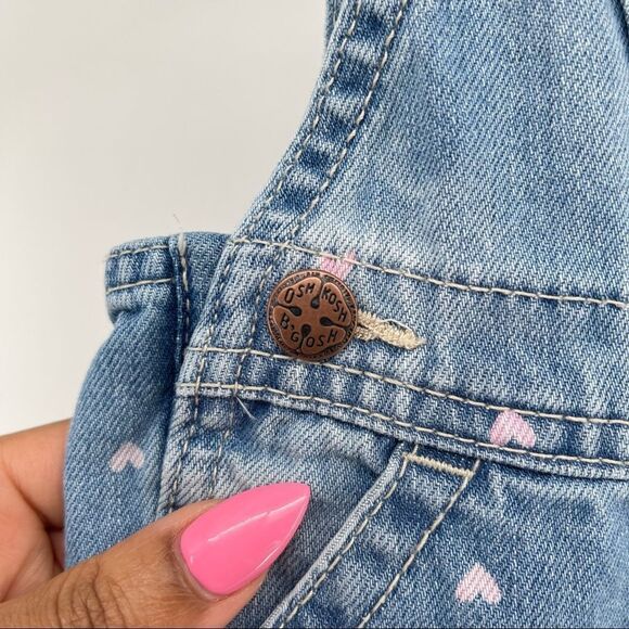 OshKosh B’gosh Baby Girl’s Vestbak Pink Hearts Denim Overalls Size 9M - Picture 5 of 17